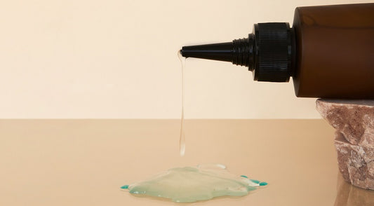 What is Serum & How Should It Be Applied to Natural Curls?