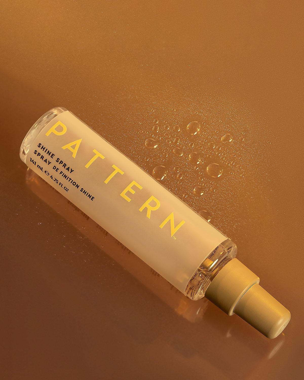 PATTERN
SHINE SPRAY
SPRAY DE FINITION SHINE
141 mL € 4.75 FL OZ