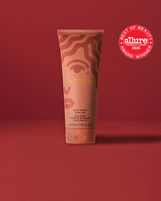 PATTERN
PALO SANTO
CURL GEL
GEL POUR
CHEVEUX BOUCLÉS :
PALO SANTO
289.8 mL e 9.8 FL. OZ. (US)