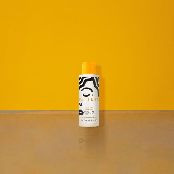 PATTERN
cleansing
shampoo
shampooing
nettoyant
deep clean the curls
nettoyer les boucles en profondeur
88.7 mL e 3 FL OZ